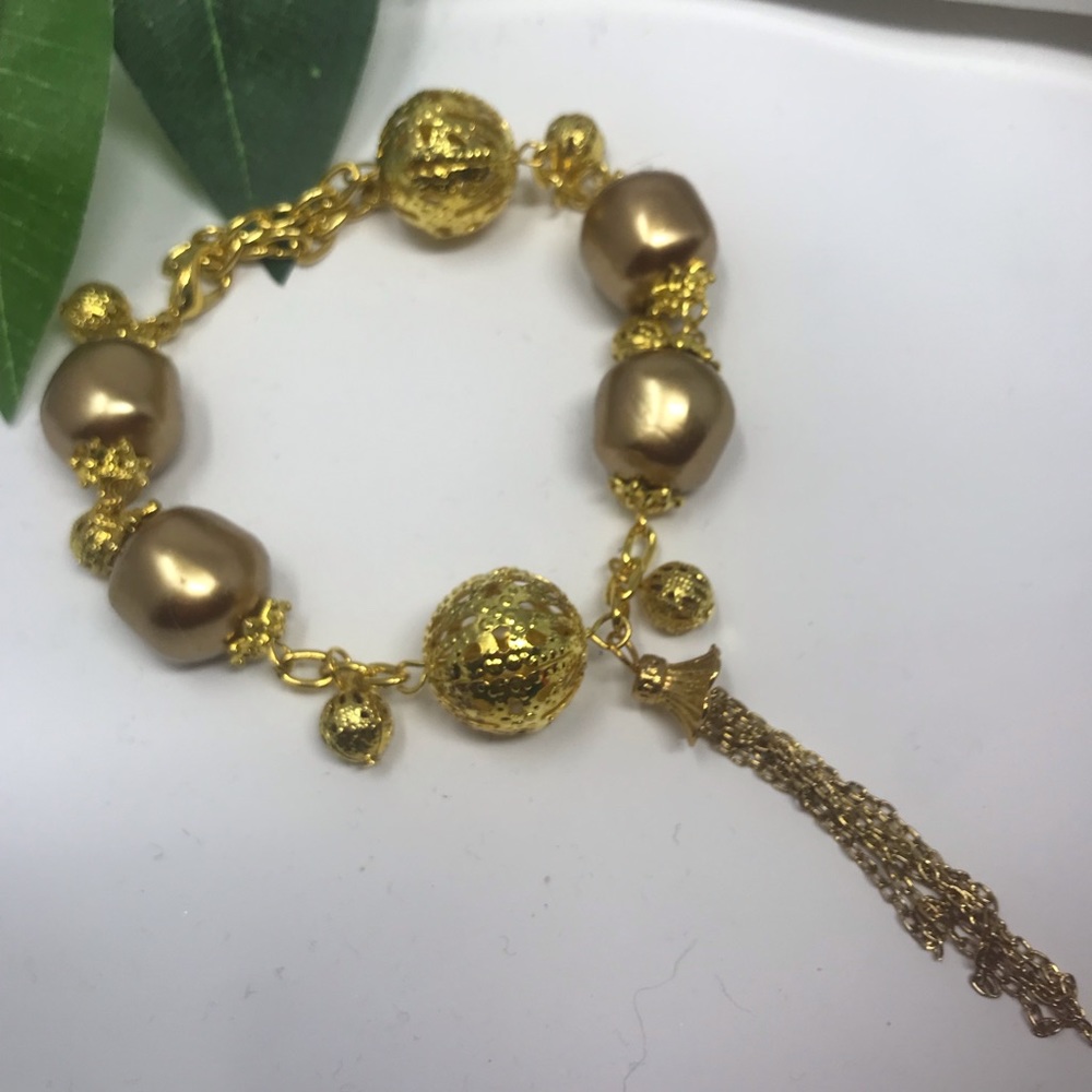 🔥Host Pick🔥Ladies Bracelet - Picture 4 of 16